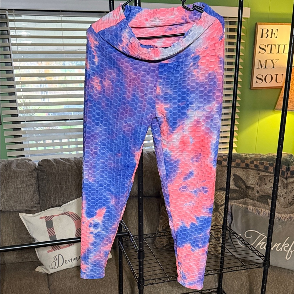 Zenana Outfitters Pink and Blue Tie-Dye Leggings